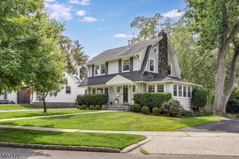 8 Berkeley Rd