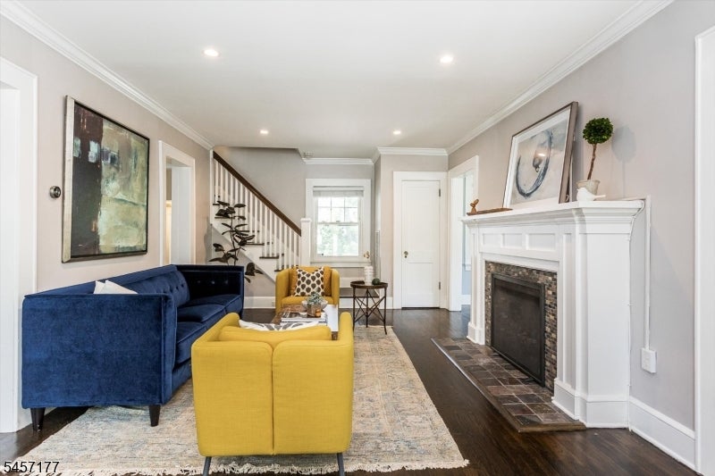 8 Berkeley Rd