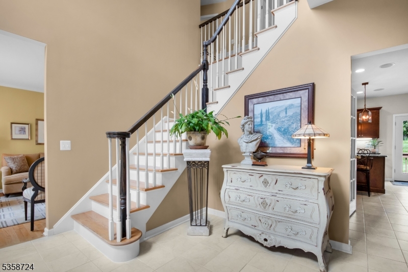 9 Blue Bird Ct