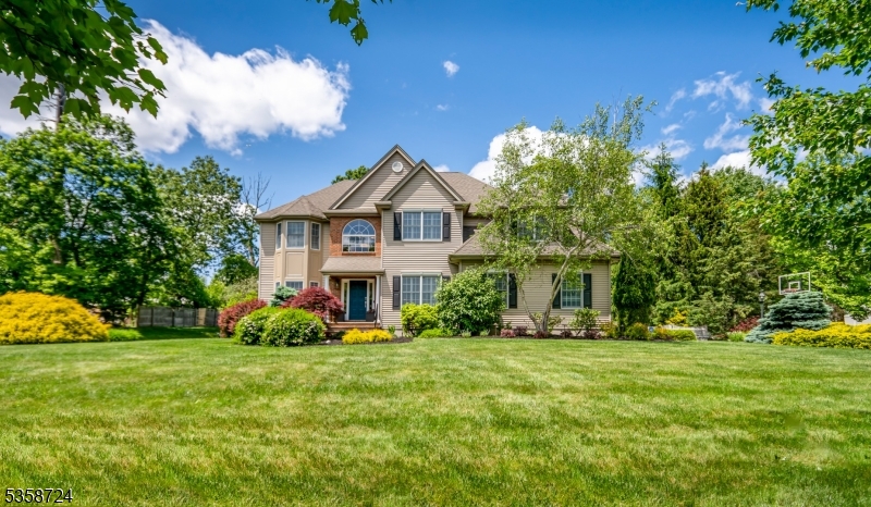 9 Blue Bird Ct