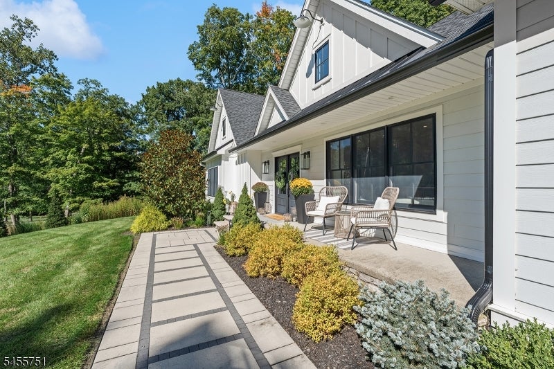 456 Laurel Ter