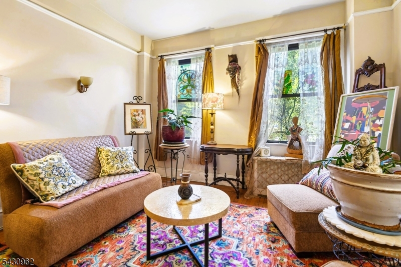 375 Mt Prospect Ave 1AW
