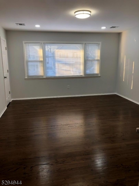 115 Burnside Ave 2