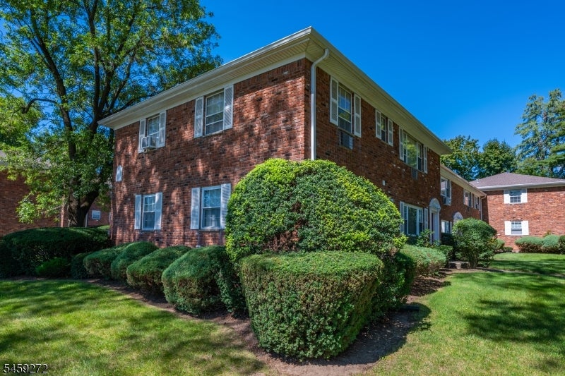 1301A Valley Rd A