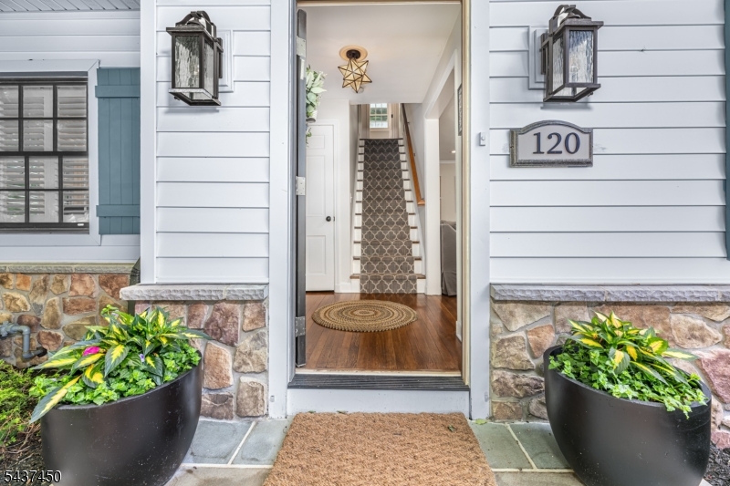 120 High St