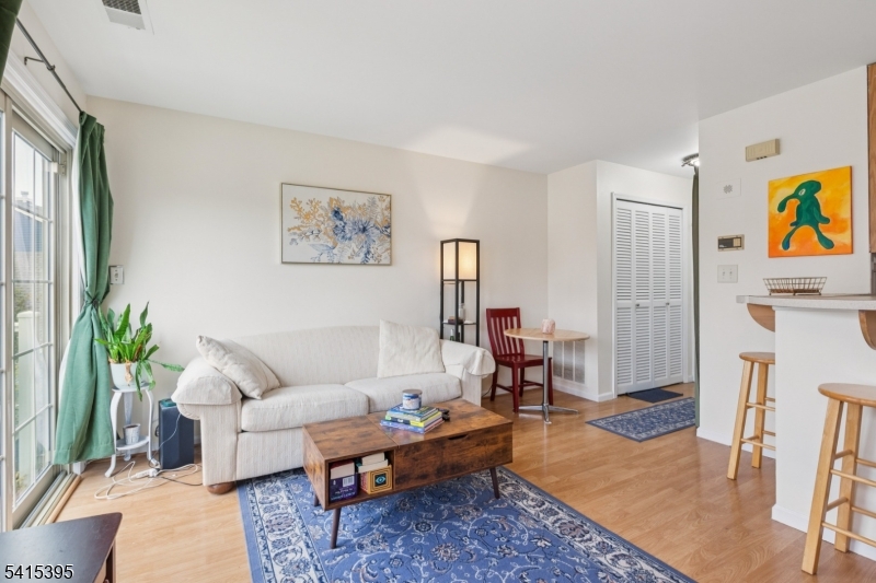 130 Longfield Ct 130