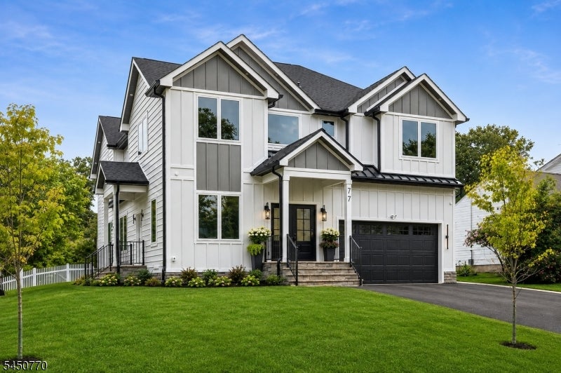 77 Elmwood Dr