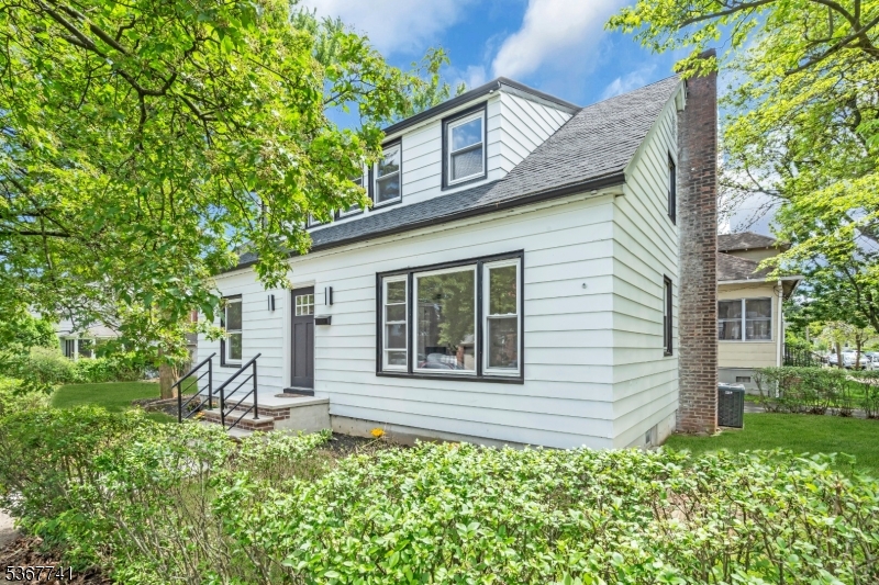 132 Garfield Pl