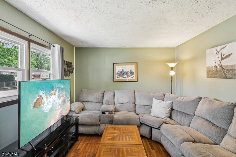 30 Clark Pl