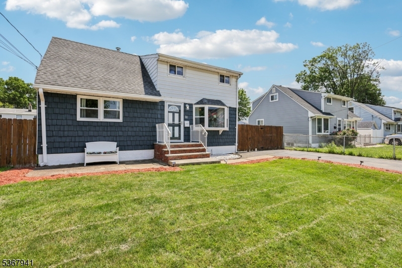 30 Clark Pl