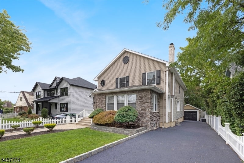 84 Vanderburgh Ave