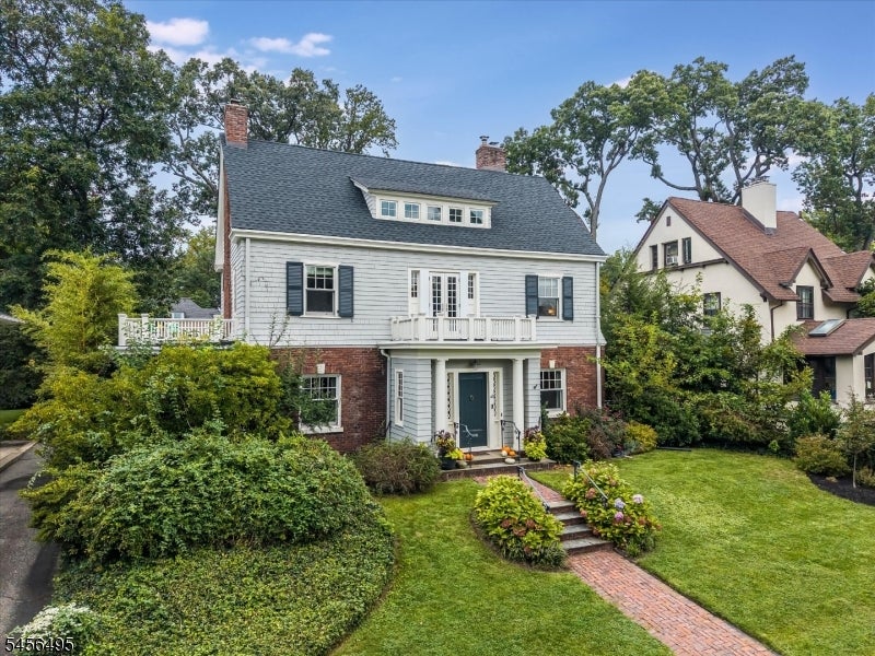 42 Hamilton Rd