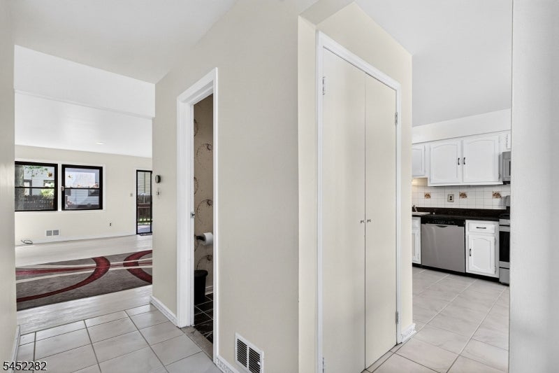 71 Highview Dr