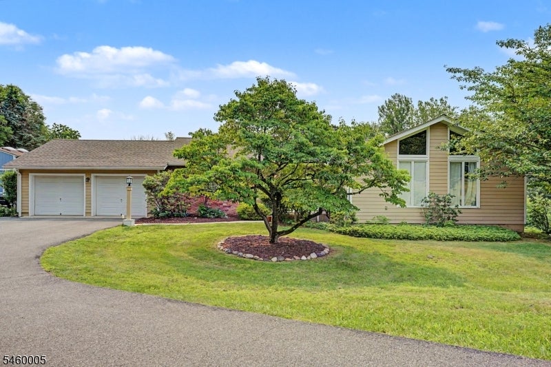135 W Mountain Rd