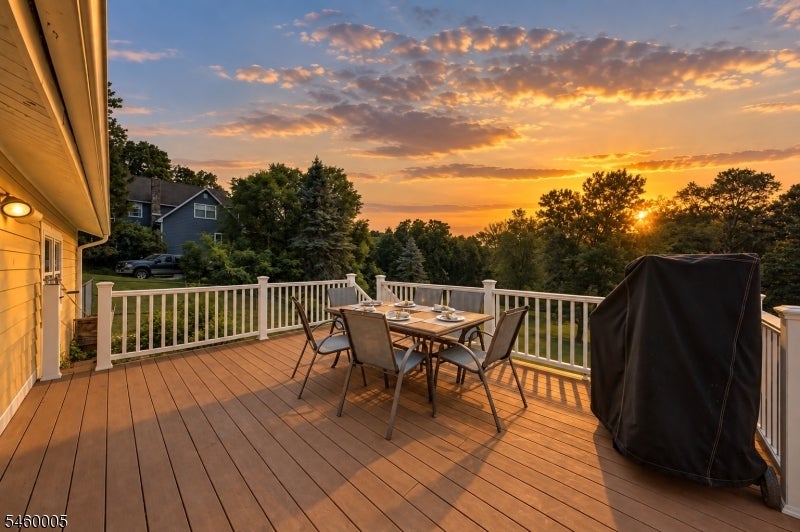 135 W Mountain Rd