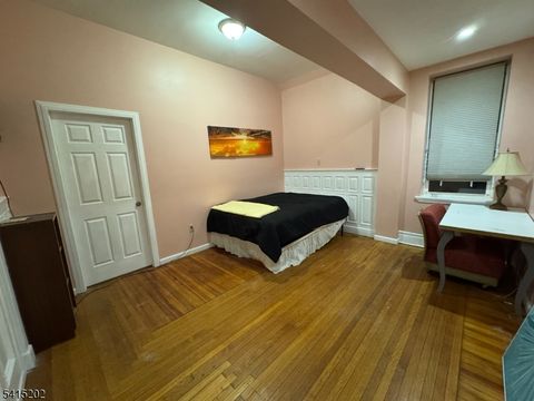 209 Mount Prospect Ave 12 Newark City NJ 07104