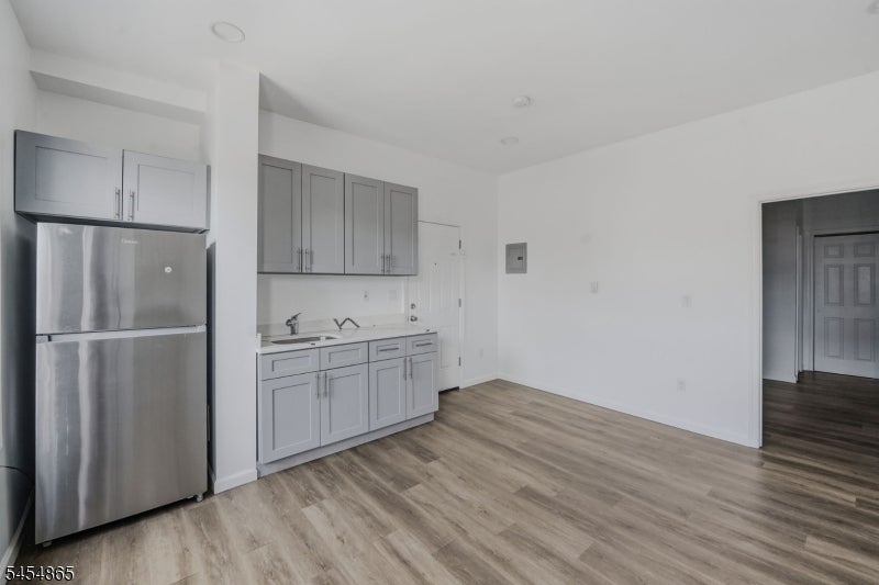 76-78 Market St 5