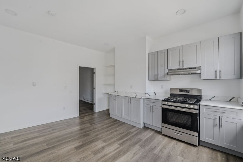 76-78 Market St 5