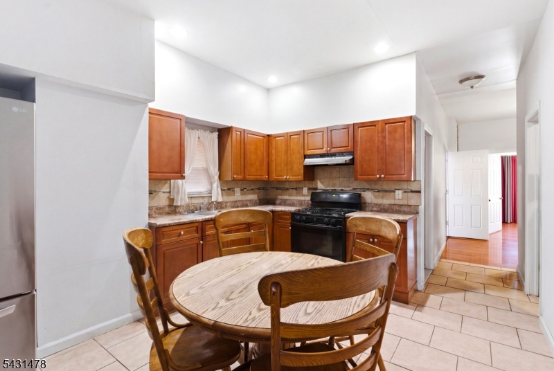161 Seaview Ave