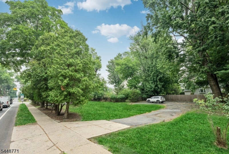7 Hardenburgh Ave