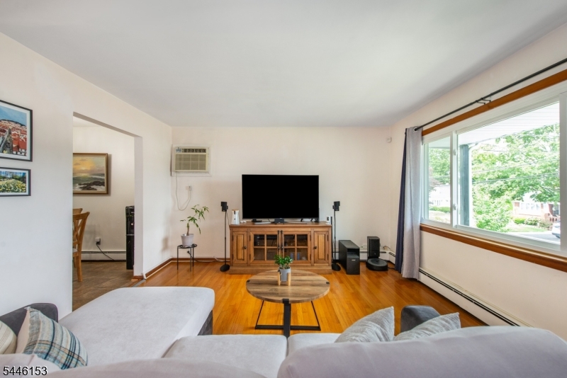 140 Maplewood Ave