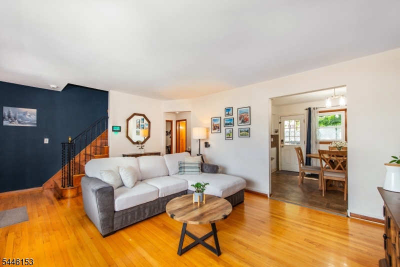 140 Maplewood Ave