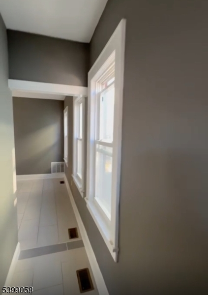 1124 Drake Ave - 2nd Floor