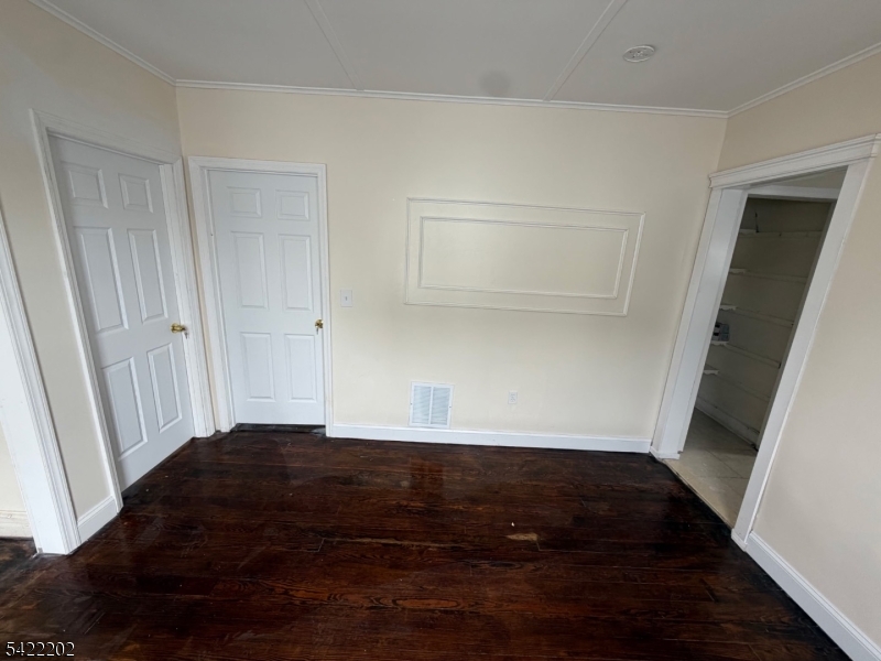 234 Waverly Pl APT 1 1