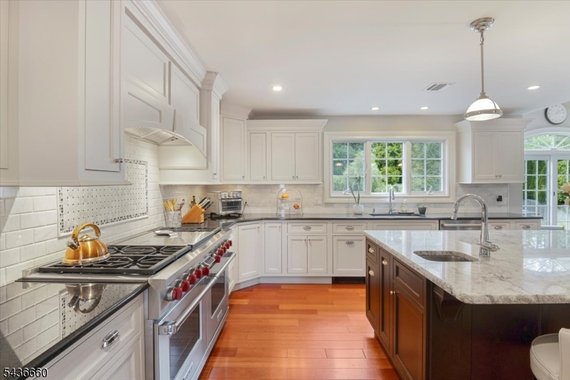 12 Longell Dr