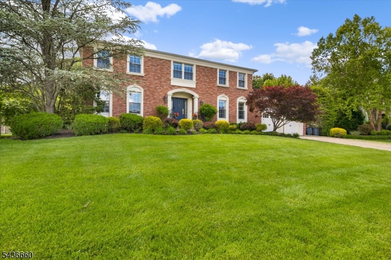 12 Longell Dr