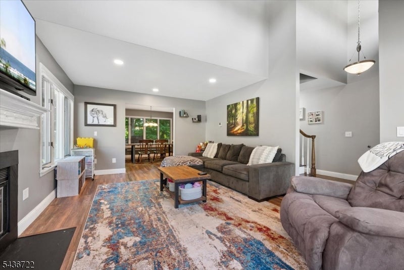 5 Saint Andrews Ln