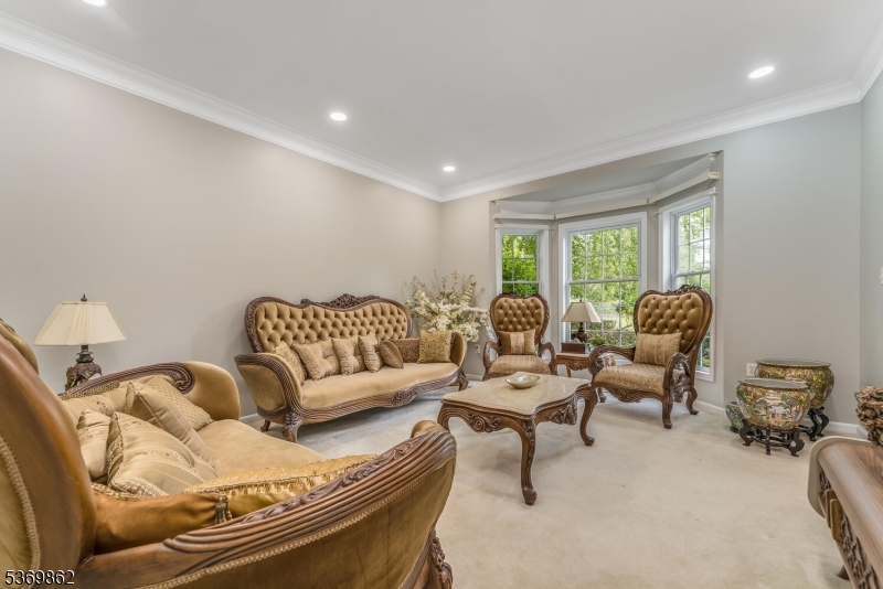 6 Jayne Dr
