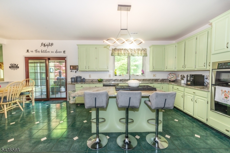 36 Waters Edge