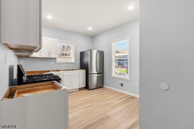 76 Grumman Ave