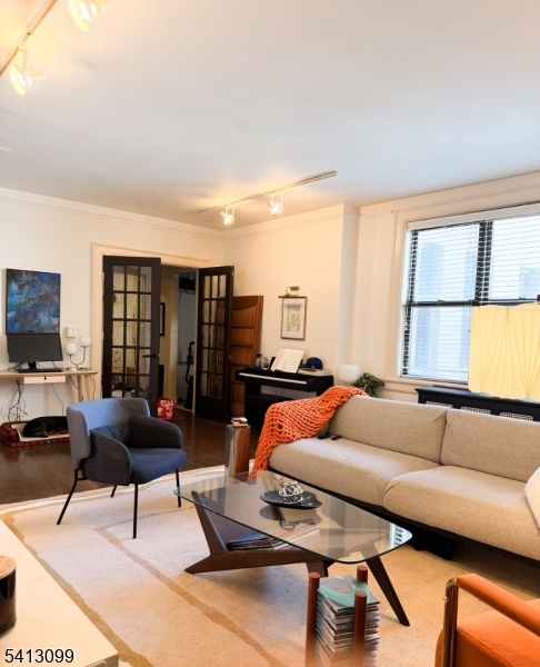 2600 John F Kennedy Blvd 1J