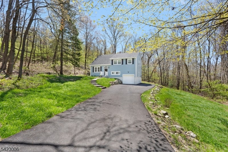 34 Rogers Ln