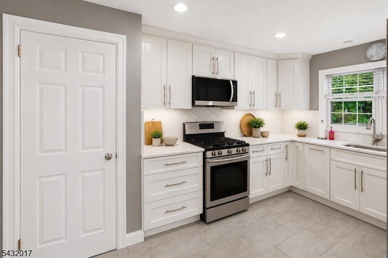 43 Oakland Ave