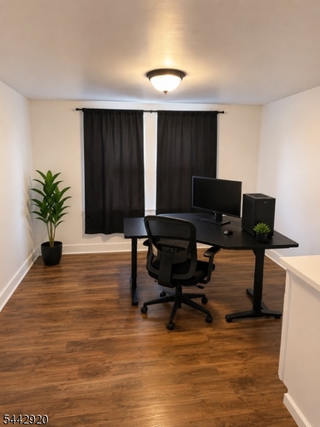 87 Grove Ave 3