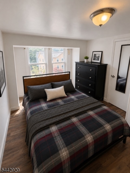 87 Grove Ave 3