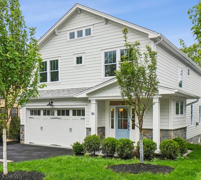 86 Ashwood Ave