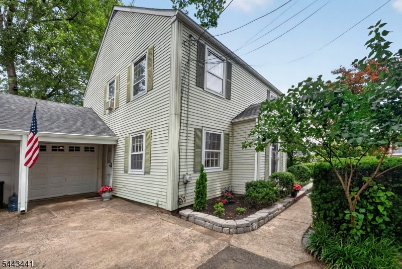 11 Burlington Pl