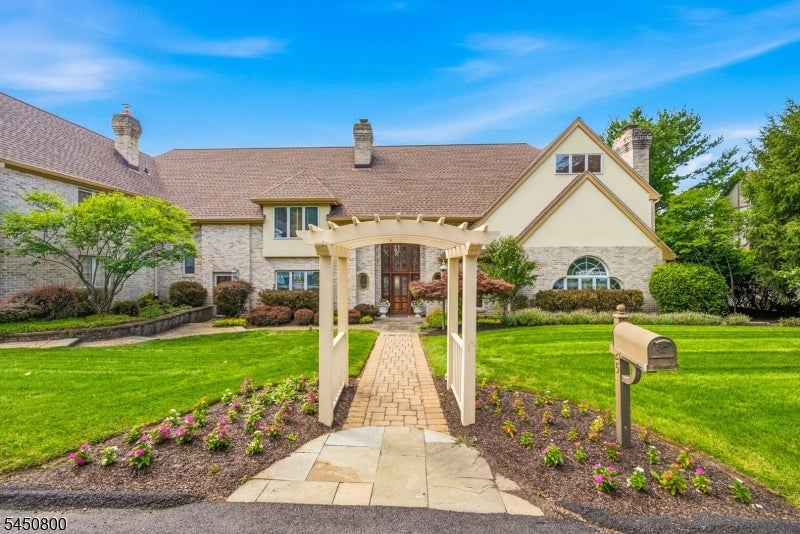 25 Balsam Pkwy