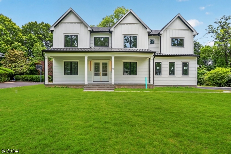 81 Ridge Dr