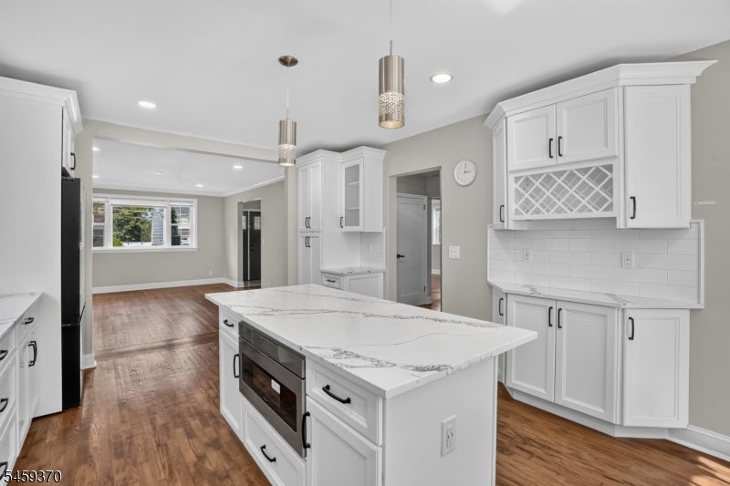 251 Hillside Ave