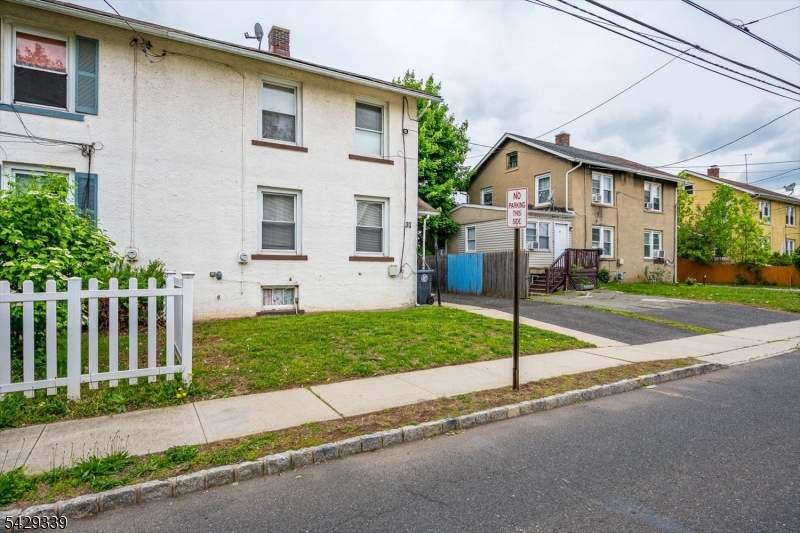 31 Romney Rd