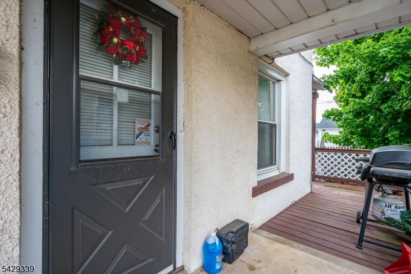 31 Romney Rd