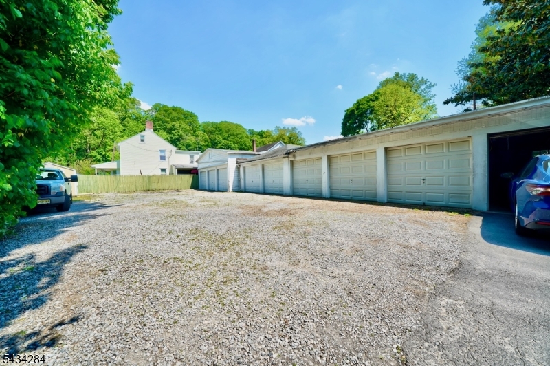 116 N Main St