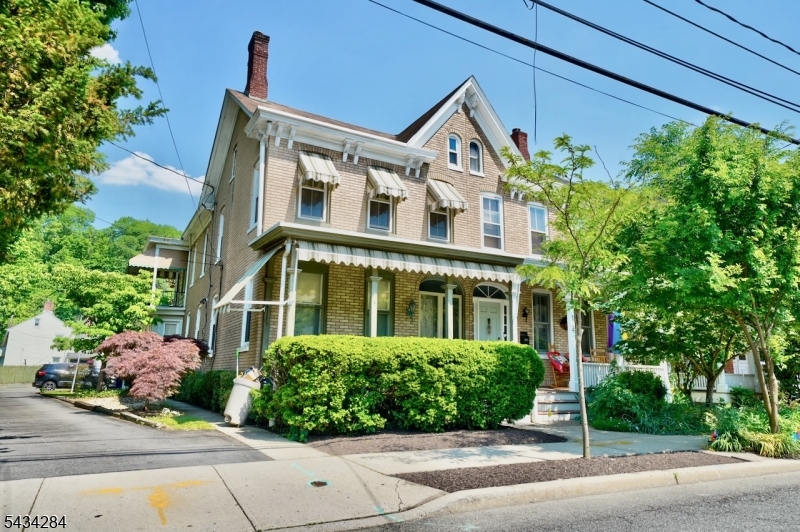 116 N Main St