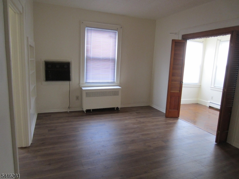 94 Campfield St