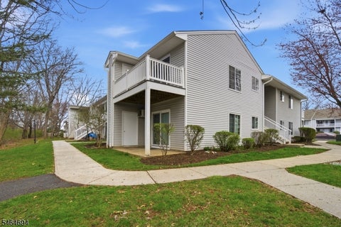 Photo for 66 Mountain Ct 66
